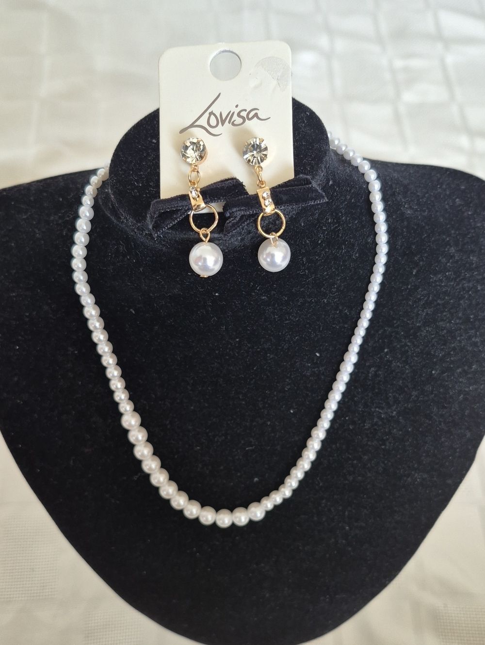 Lovisa White Faux Pearl Necklace with Matching Drop Earrings